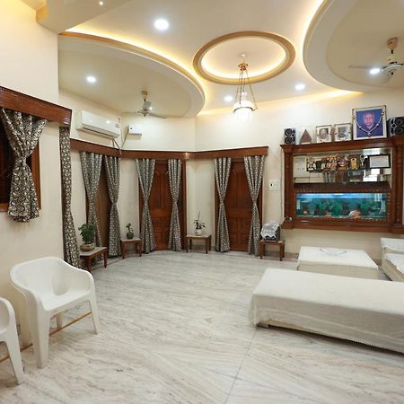 Kapoor Sahab Homestay : It'S A Home Away From Home. 瓦拉纳西 外观 照片
