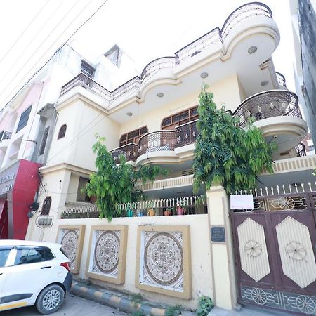 Kapoor Sahab Homestay : It'S A Home Away From Home. 瓦拉纳西 外观 照片