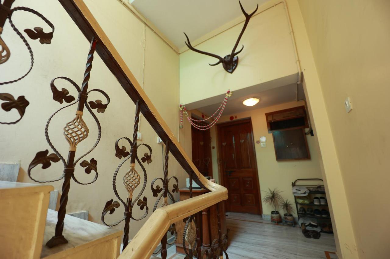 Kapoor Sahab Homestay : It'S A Home Away From Home. 瓦拉纳西 外观 照片